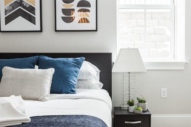 Building Photo - 126 Columbia Rd