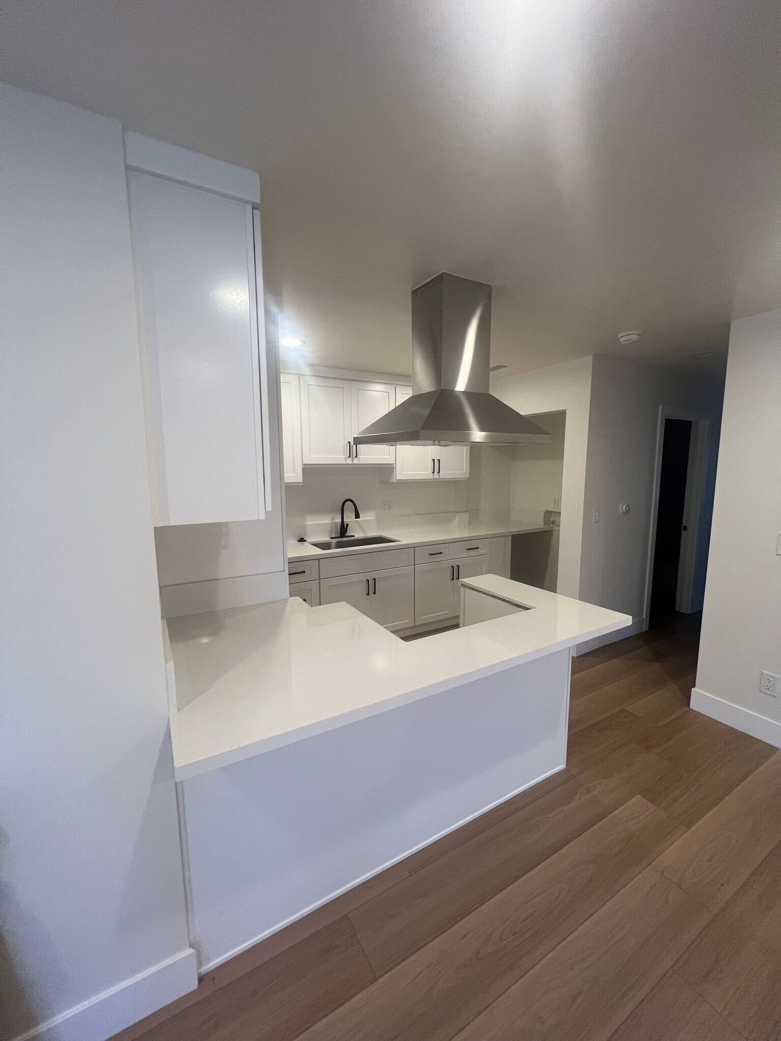 Building Photo - 266 Witmer St