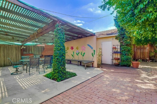 Building Photo - 3835 Gundry Ave