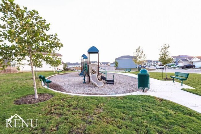 Building Photo - 5246 Dawn Break