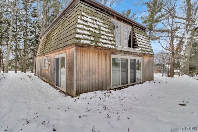 Building Photo - 2955 E Church St