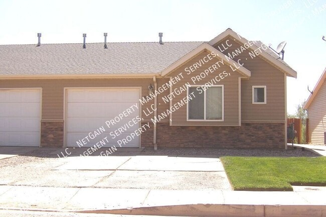 Primary Photo - 2099 N 550 W