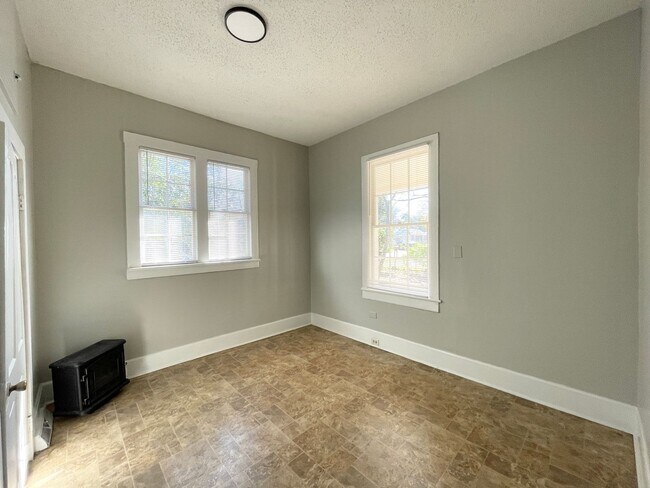 Building Photo - texas943