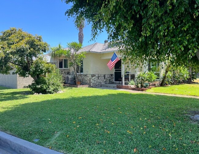 Building Photo - 8803 Aldrich St