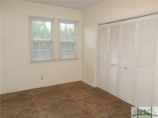 Building Photo - 141 Rommel Ave