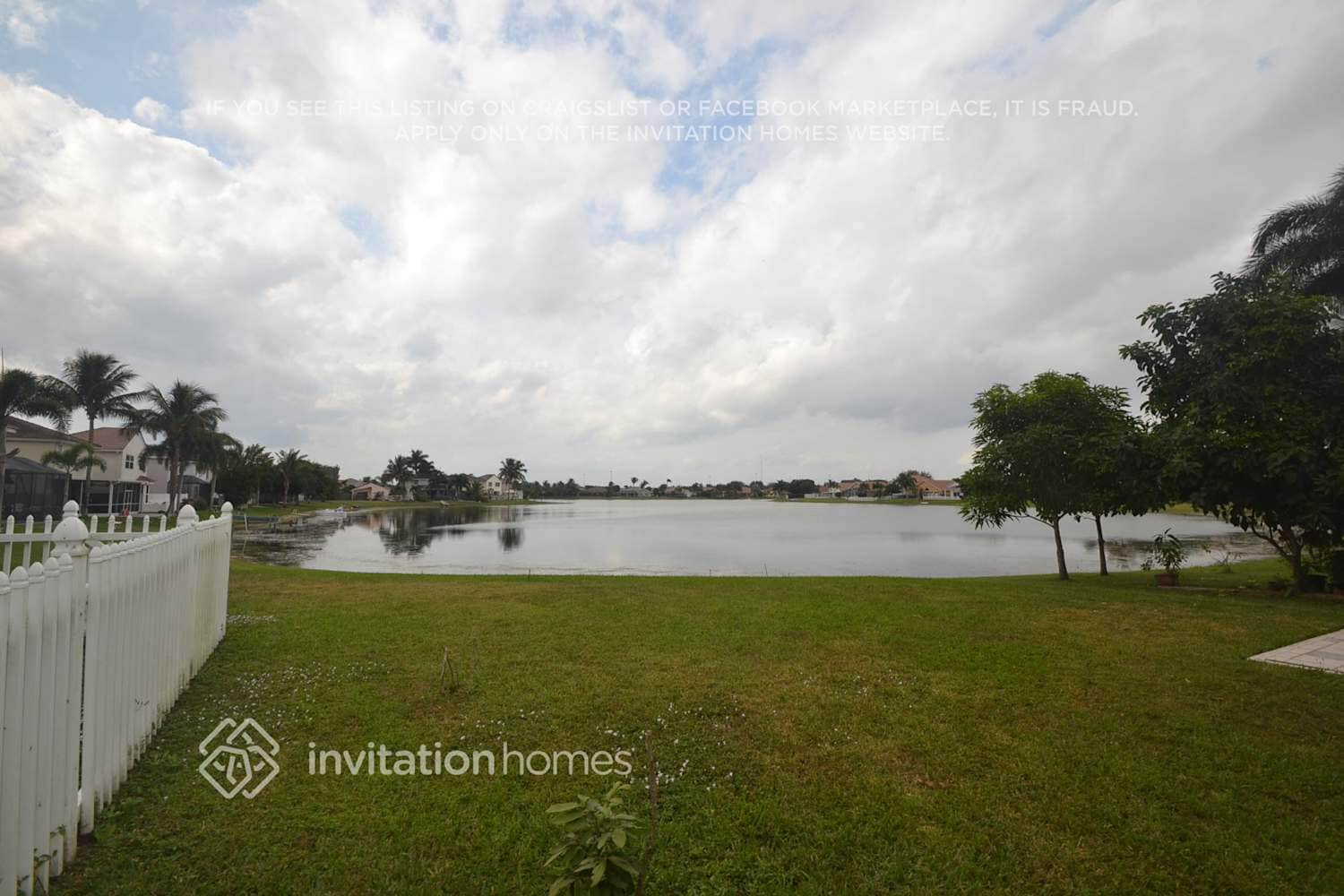 Building Photo - 7988 Lakewood Cove Ct