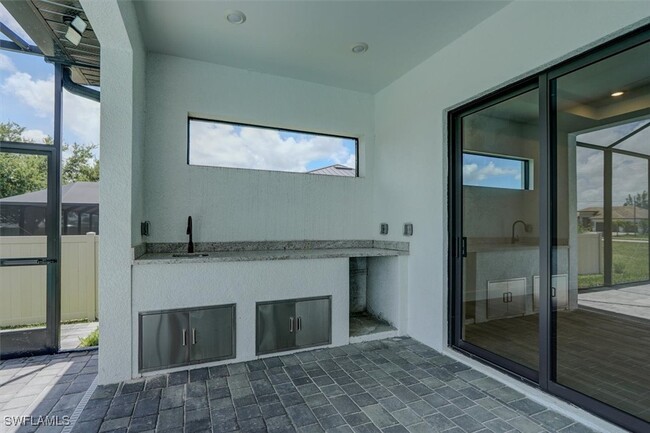Building Photo - 1227 NW 40th Pl