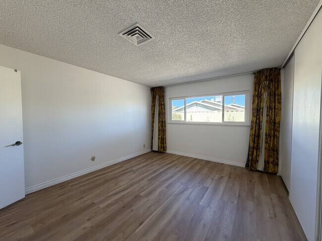 Building Photo - 6822 Endora Dr