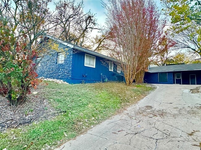 Building Photo - 4302 Scottsdale Rd