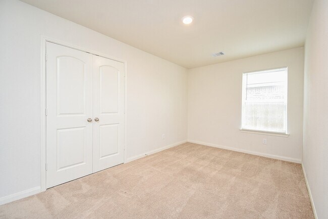 Building Photo - 405 Texas Olive Dr