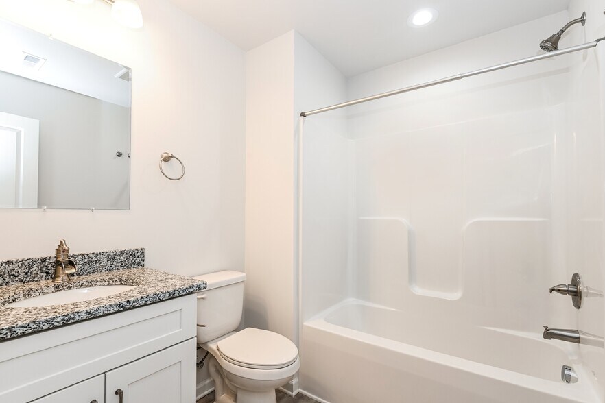 Building Photo - 5613 Phillips St