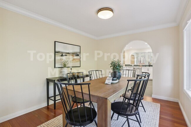 Building Photo - 44 Lariat Ct