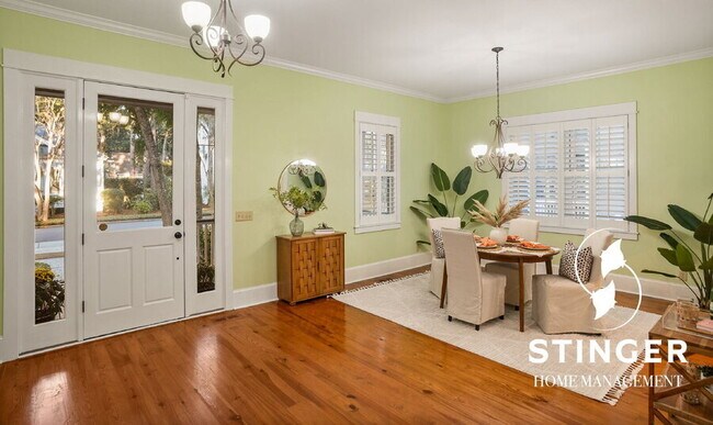 Building Photo - 14 Hayek St