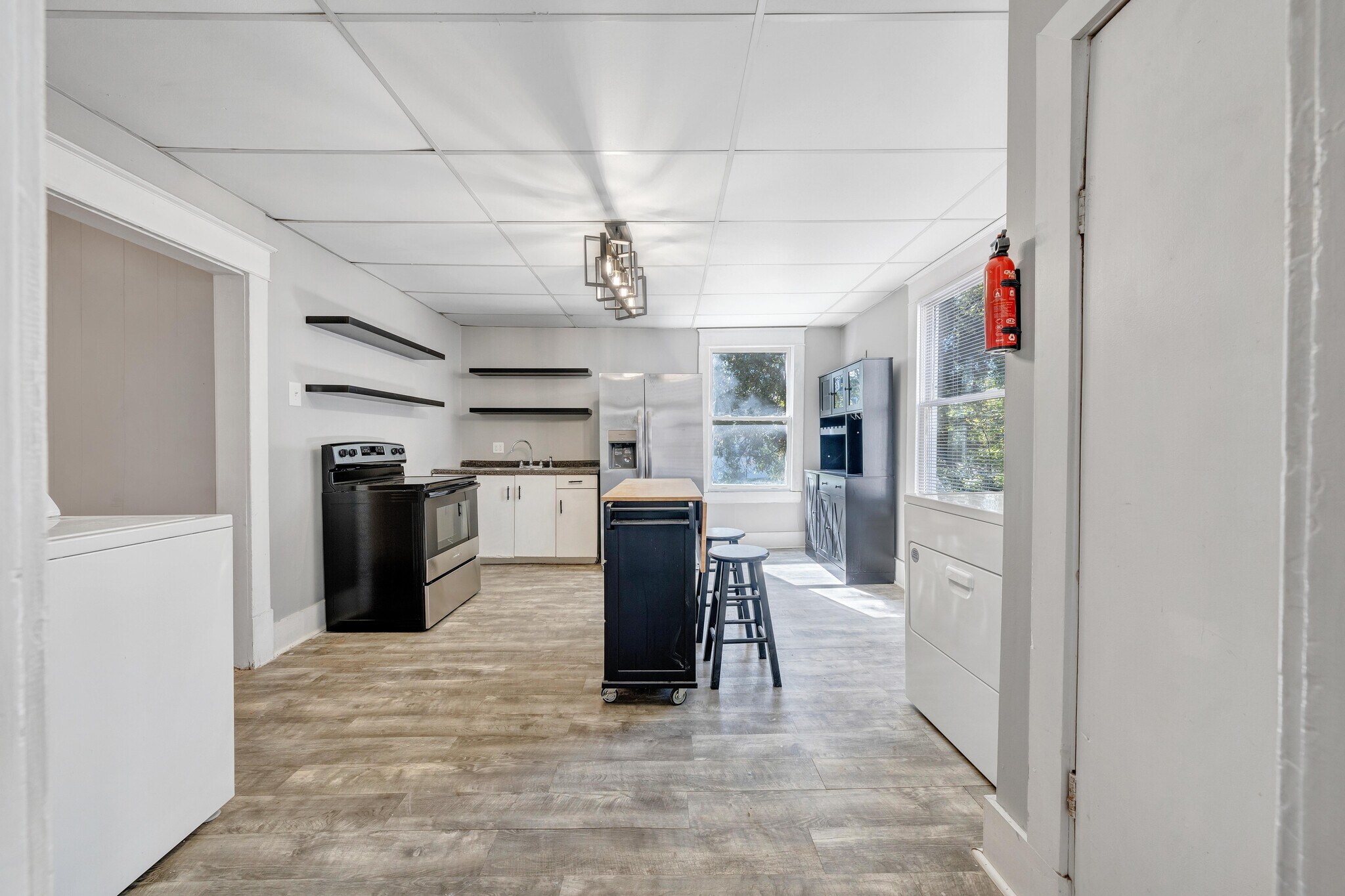 Building Photo - 812 Marshall Ave SW