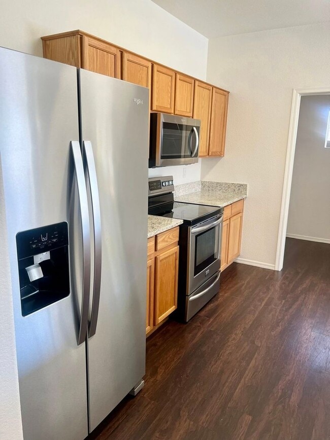 Building Photo - 3-bedroom, 2-bath in Johnson Ranch