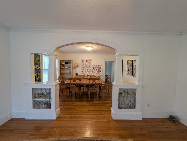 Building Photo - 95 Longfellow Rd