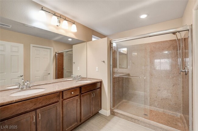 Building Photo - 6402 Parrot Ridge Ct