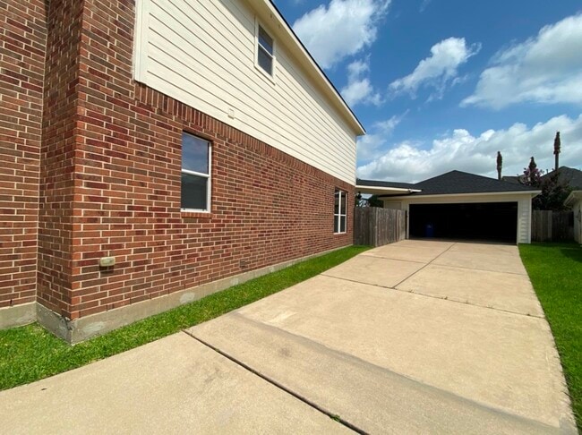 Building Photo - 26226 Bright Dawn Ct