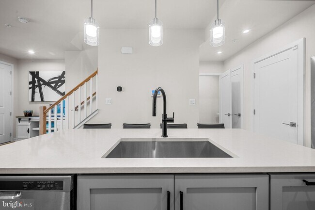 Building Photo - 22363 Roanoke Rise Terrace