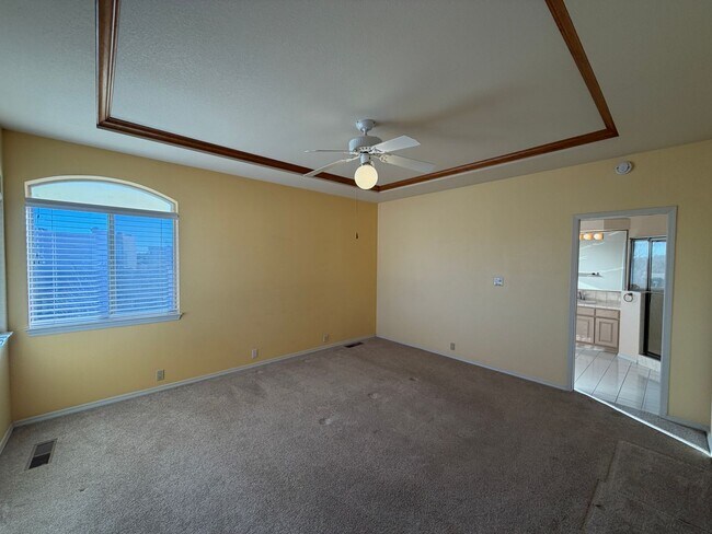 Building Photo - 2 Bedroom Home Available on Cul-De-Sac with Bosque Trail Access in Rivers Edge Rio Rancho!
