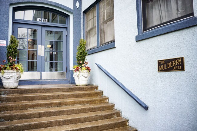Building Photo - Ladd's Addition: Sunny Studio with Hardwoods + Lovely Architectural Appeal!