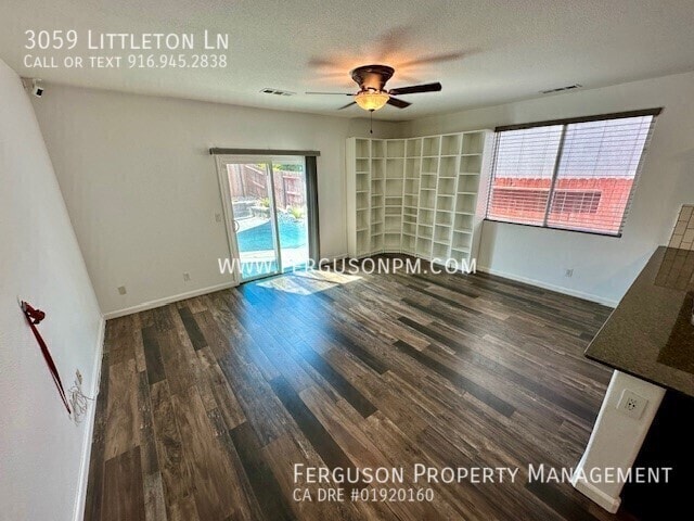 Building Photo - 3059 Littleton Ln