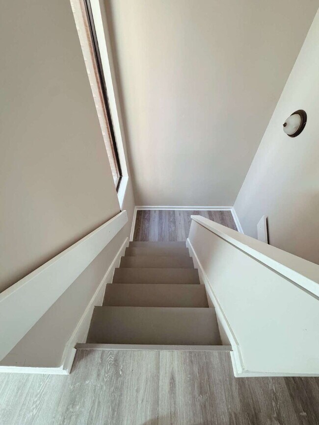 Building Photo - 2553 Terrace Trail