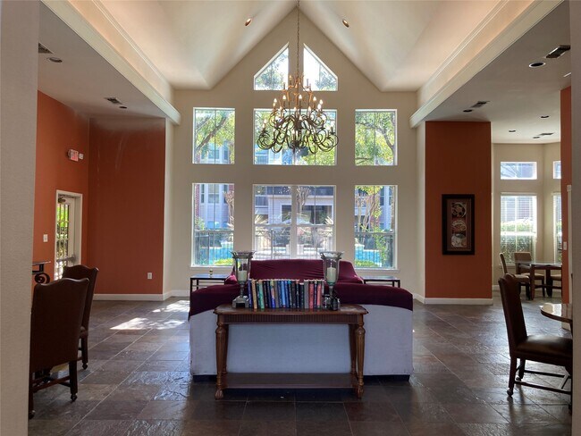 Building Photo - 1330 Old Spanish Trl