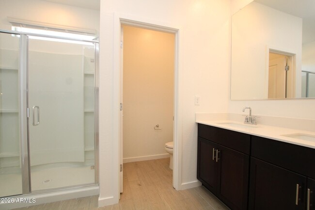 Building Photo - 5816 N 202nd Ln