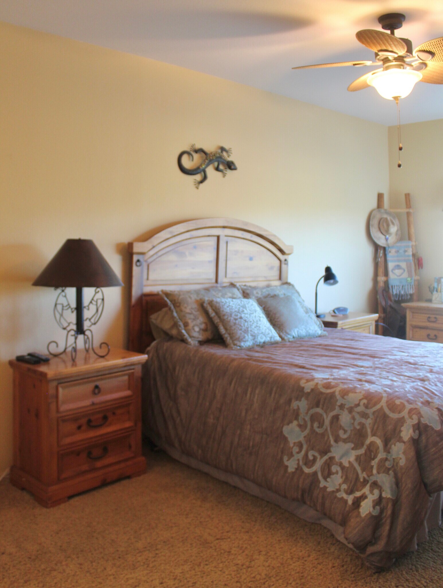 Building Photo - 10401 N Saguaro Blvd