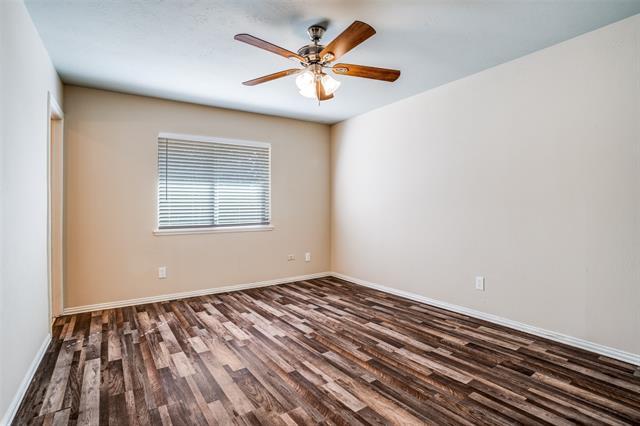 Building Photo - 920 Sunny Slope Dr