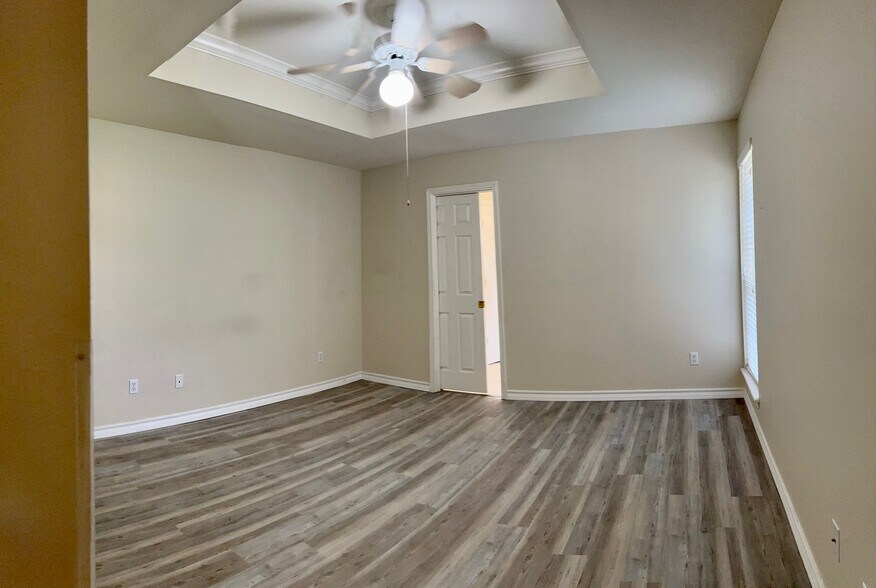 Building Photo - 13661 Teague Ln