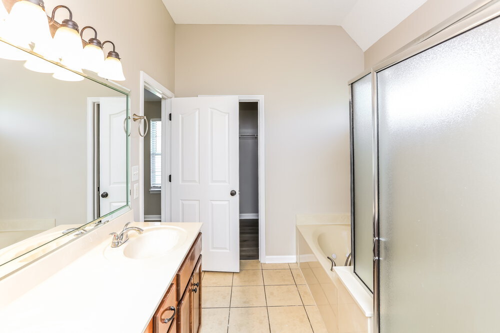 Building Photo - 7569 Red Berry Dr