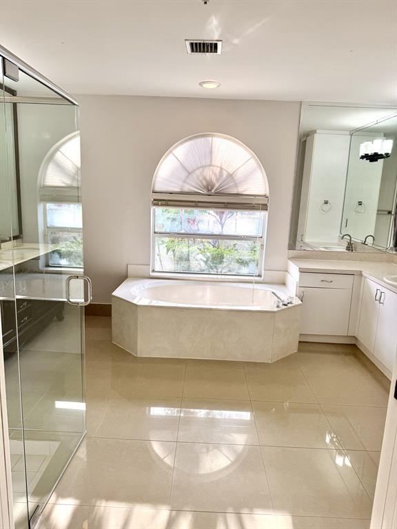 Building Photo - 5749 NW 101st Way