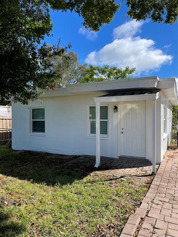 Primary Photo - 1130 Monaco Dr