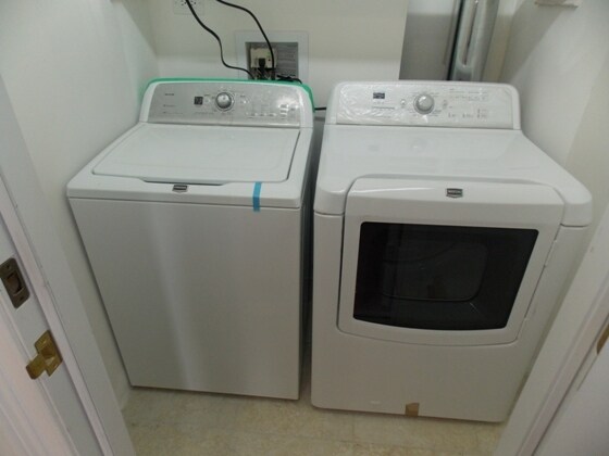 Laundry Room - Full Size W/D - 202 Marine Ave