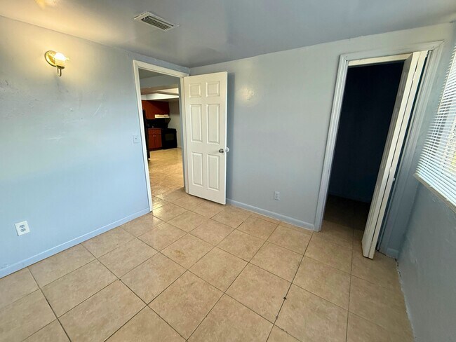 Building Photo - 17231 NW 37th Ave