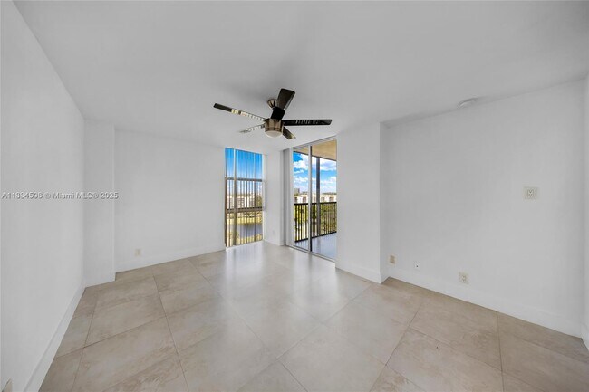 Building Photo - 20301 W Country Club Dr