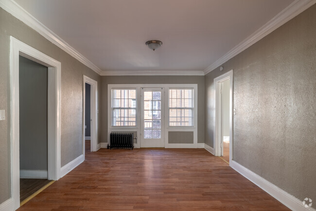 3BD, 2BA - 1,250 - Dining Room - The Stratford