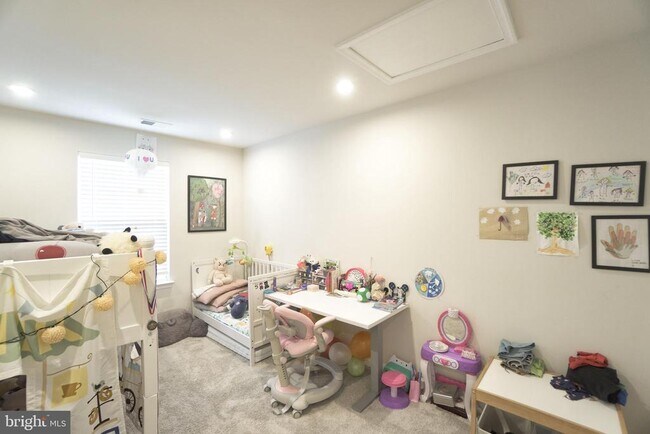 Building Photo - 202 Bamboo Dr