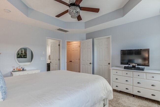 Building Photo - Luxury Townhome for rent!