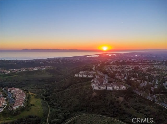 Building Photo - 4 Chandon