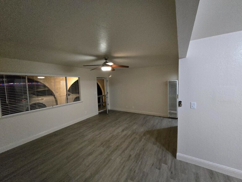 Building Photo - 355 Alder St