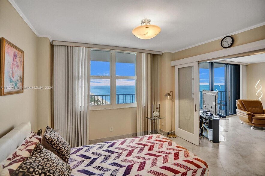 Building Photo - 2401 S Ocean Dr