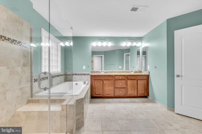 Building Photo - 40578 Sculpin Ct