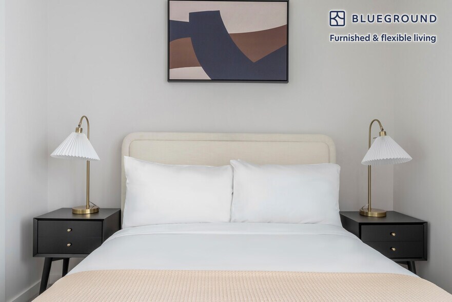 Building Photo - 150 Van Ness Ave