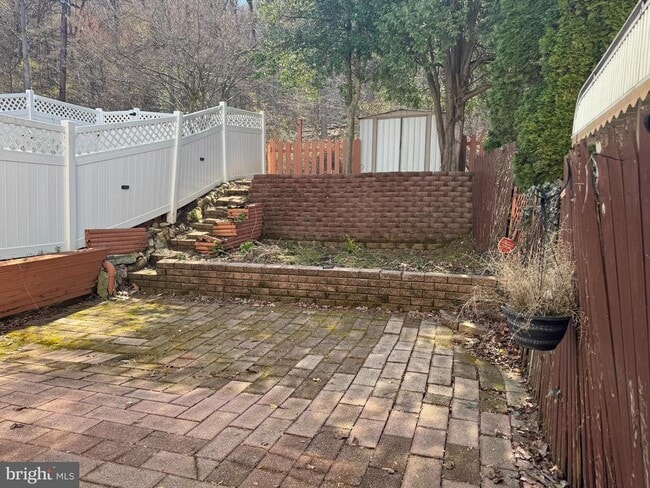 Building Photo - 1136 Fox Run