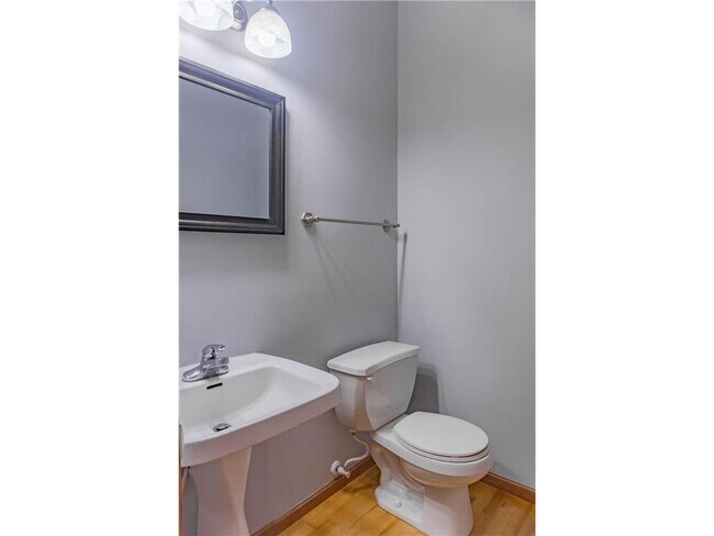 Building Photo - 1216 S Windmill Creek