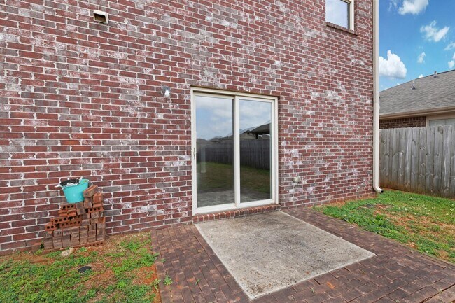 Building Photo - 126 Pitts Griffin Drive