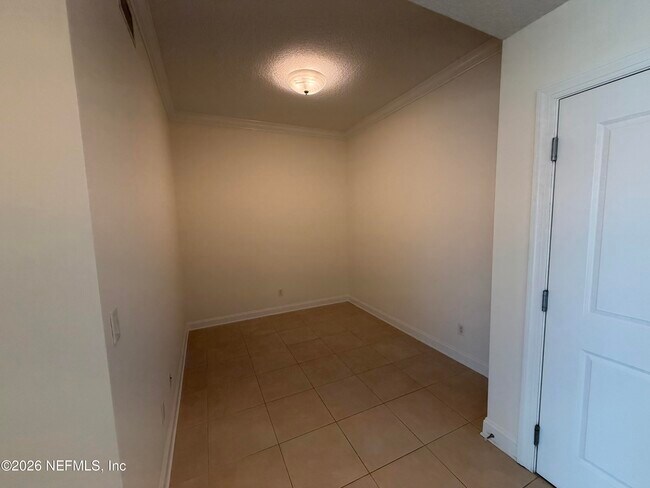 Building Photo - 1431 Riverplace Blvd